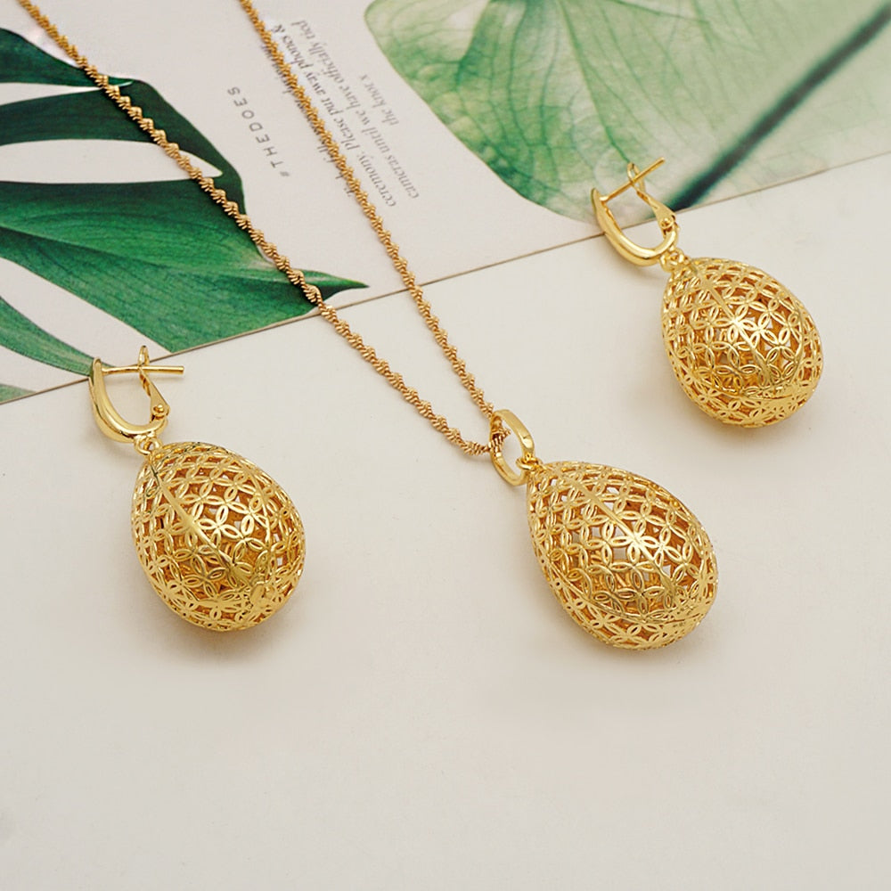 Gold Color Necklace set With Stud Earrings Sexy Jewelry For Women Wedding Gift Young Lady Accessories Copper Light Weight