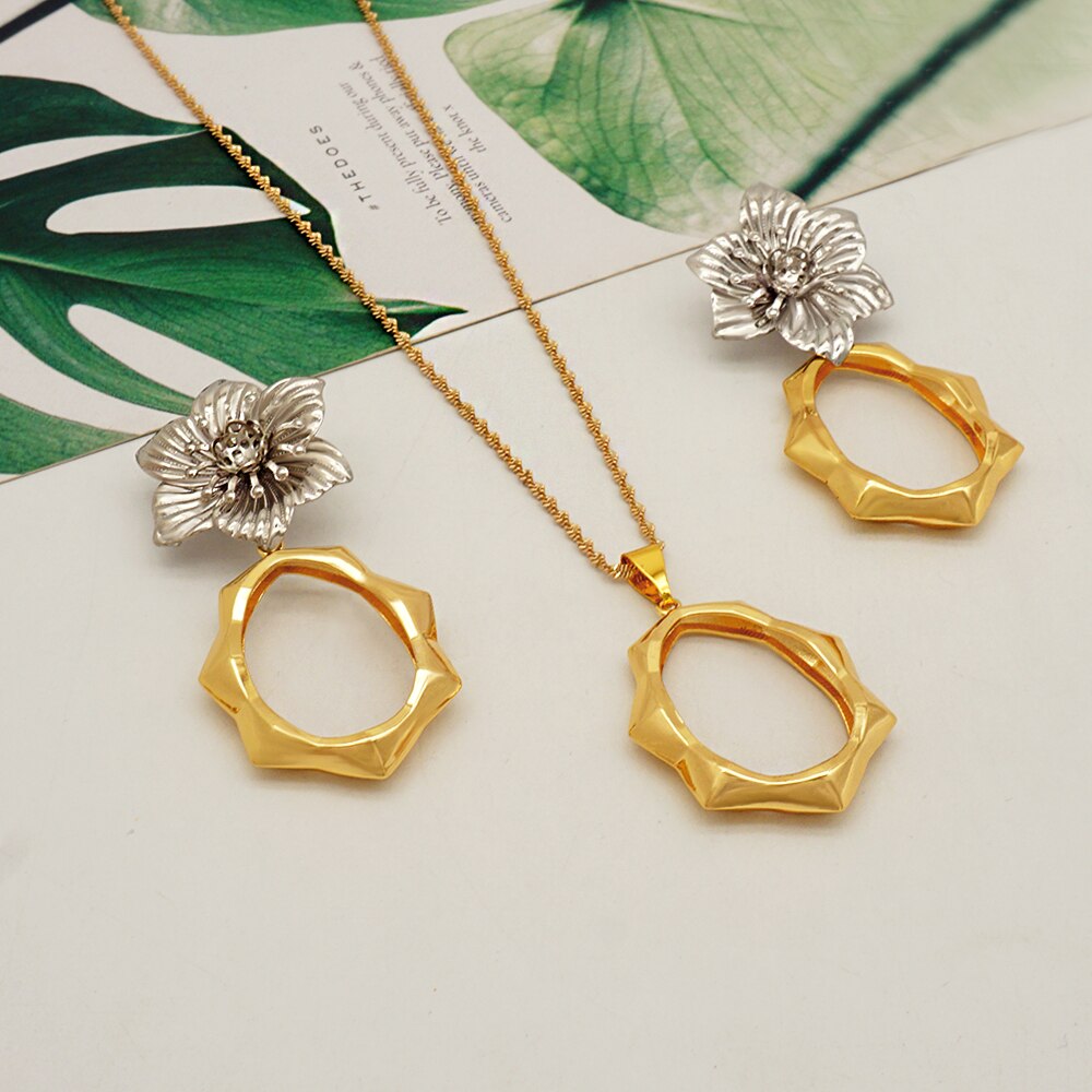 Gold Color Necklace set With Stud Earrings Sexy Jewelry For Women Wedding Gift Young Lady Accessories Copper Light Weight